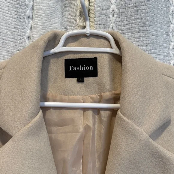 Hooever Women's Winter Wool Coat Casual Notch Lapel Single-Breasted Peacoat - Picture 2 of 3